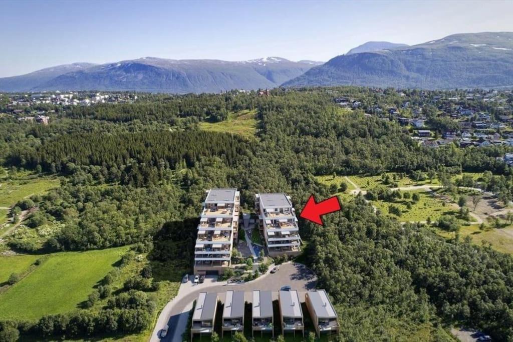 Ny Leilighet I Nytt Bygg I Naturskjonne Omgivelser! Tromsø Eksteriør billede